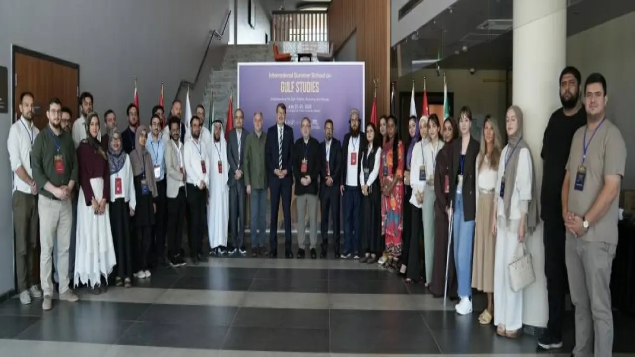 أول مدرسة صيفية دولية لدراسات الخليج تفتح أبوابها قريبًا